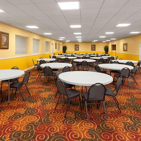 Days Inn By Wyndham Shelby Buitenkant foto