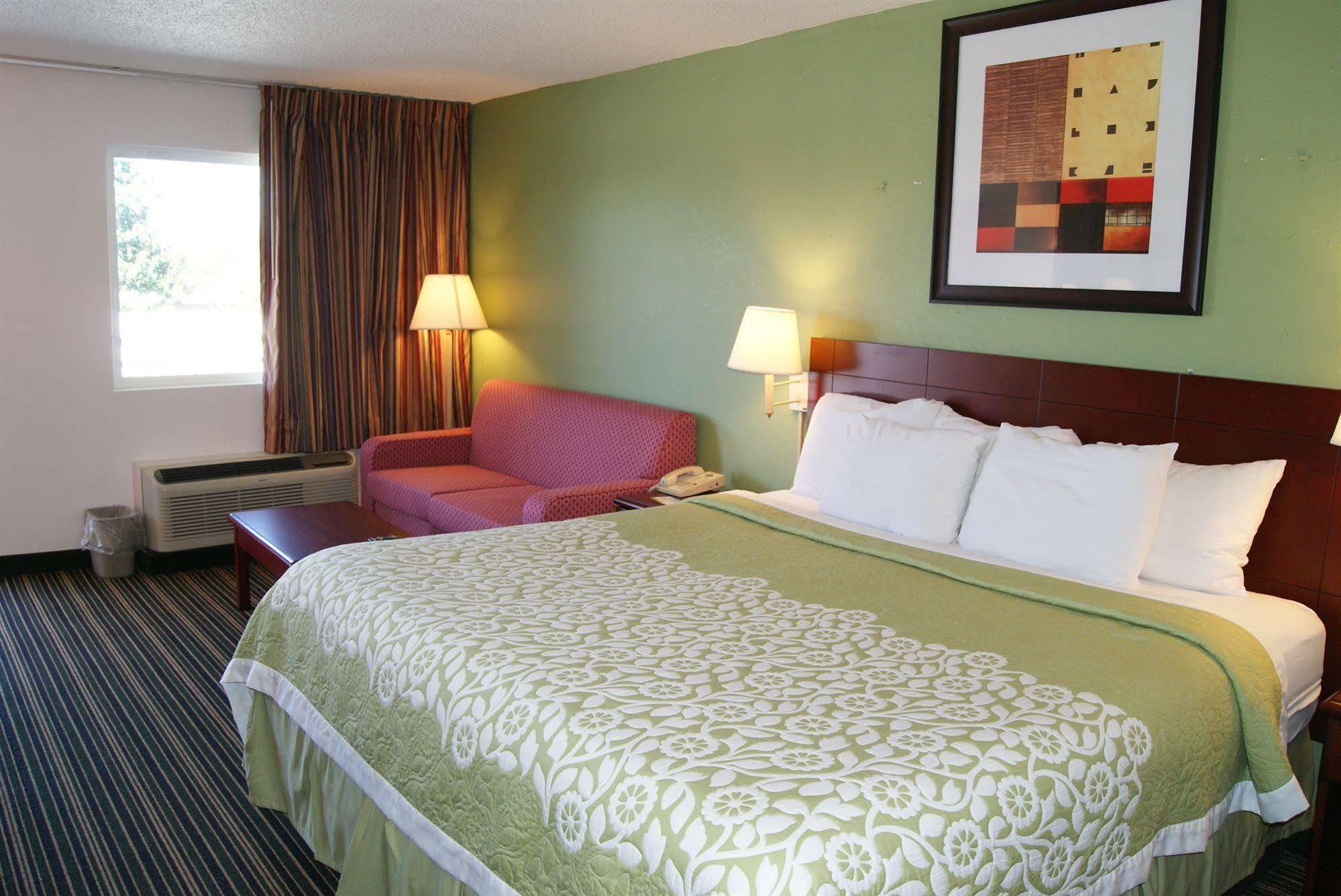 Days Inn By Wyndham Shelby Buitenkant foto